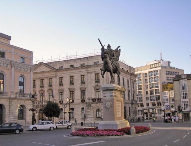 Atuaire Home Plaza De Libertad Junto A El Cid Campeador Burgo Exteriör bild